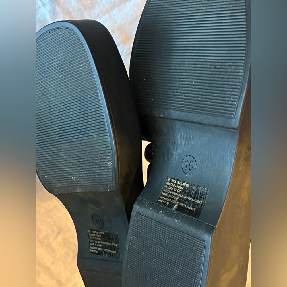 Size 10- Wild Fable Angela platform sandals in black - Picture 5 of 5